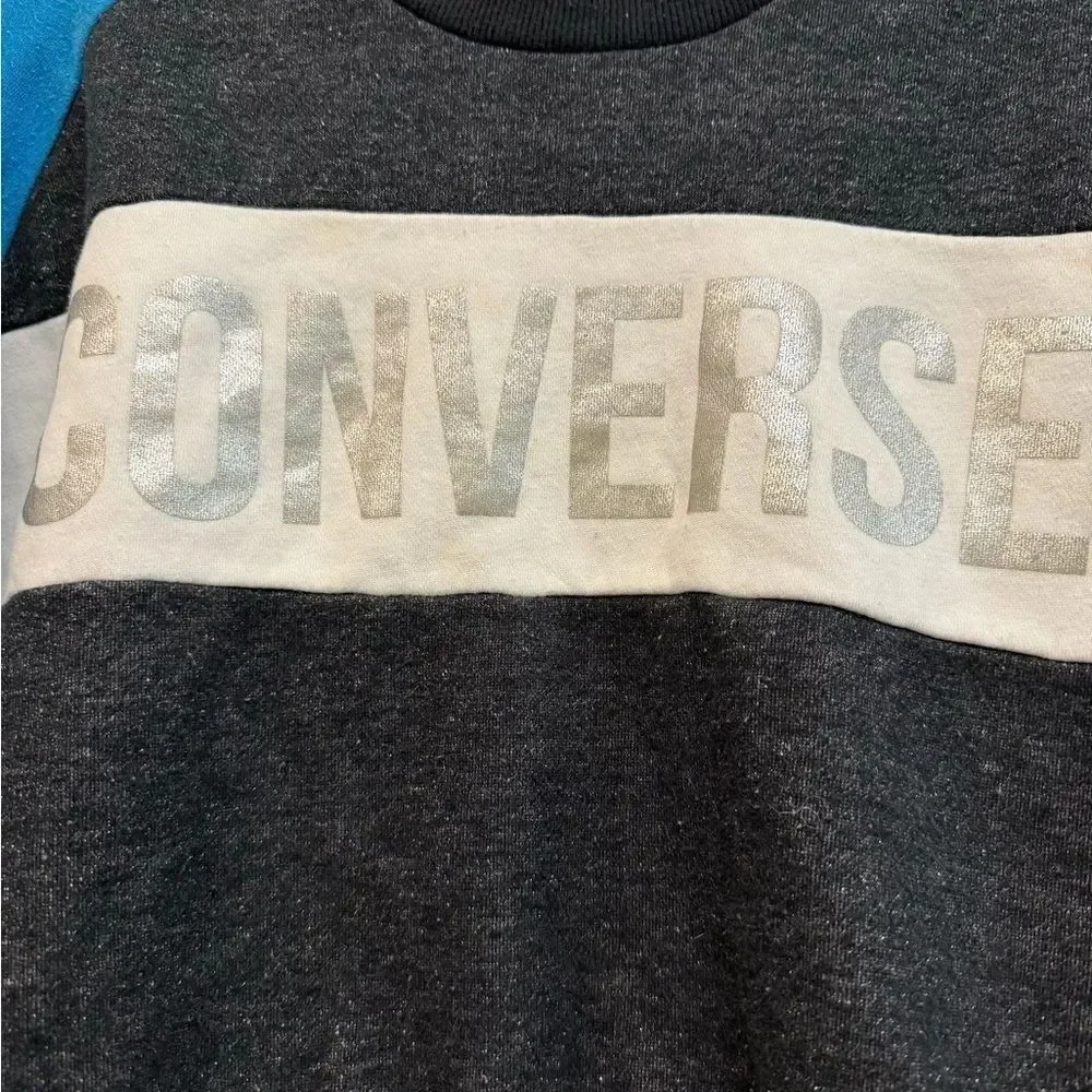 Converse girls size XL cropped sweatshirt with glitter fabric